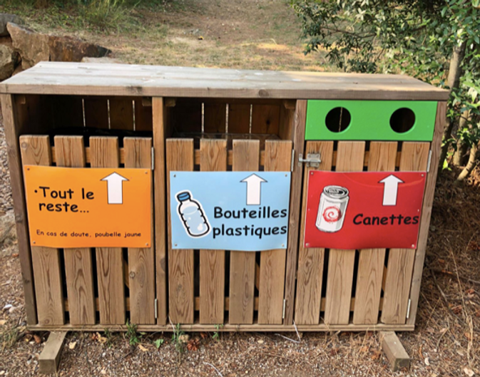 poubelles de tri parc zoologique