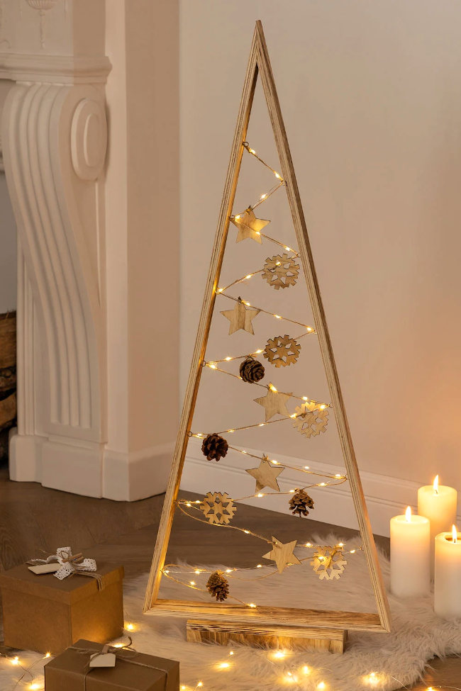 SapinSklum©DR Sapin de Noël DIY en guise de décoration de Noël écoresponsable